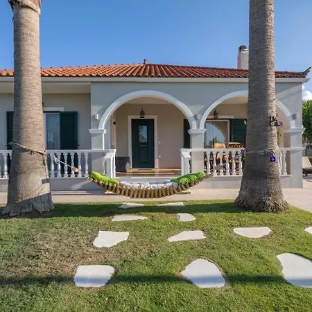 Villa La *