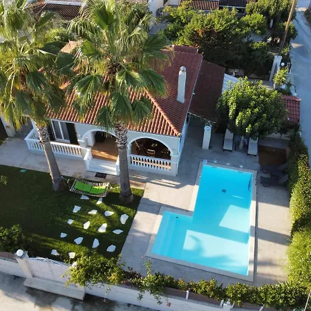 Villa La Lagopodhon