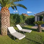 La * Lagopodhon