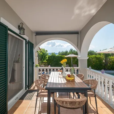 La Villa *