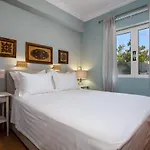 Villa La *