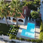 Villa La Lagopodhon